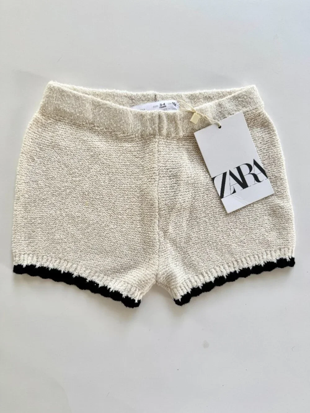 Zara Girls Knit Shorts Sz 3-4 (104) Black Trim NWT